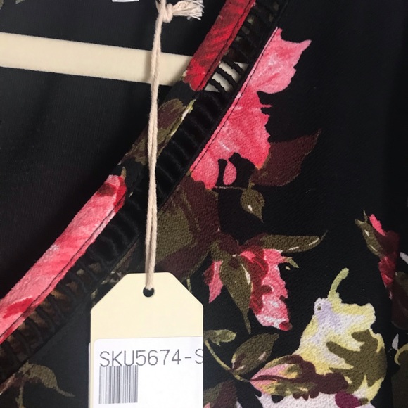 💐💐HP 9/15 🎉🎉 JODIFL BNWT BOUTIQUE FLORAL DRESS SIZE:SMALL - Picture 2 of 4